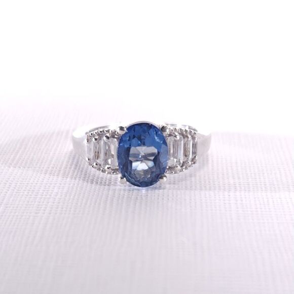 Blue Mystic Topaz 2.5 Carats Ring Size 6 - Picture 2 of 6